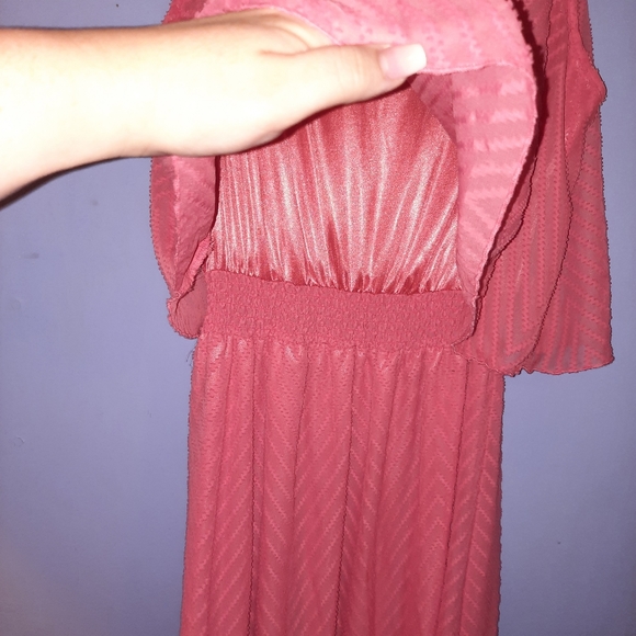 Dress - Picture 2 of 2